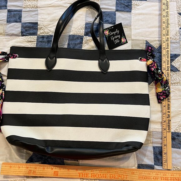 New Tote Bag - Picture 1 of 2